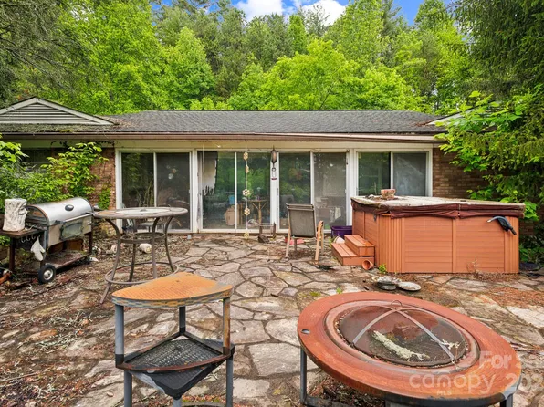 4739 Us Highway 23, Mars Hill, NC 28754