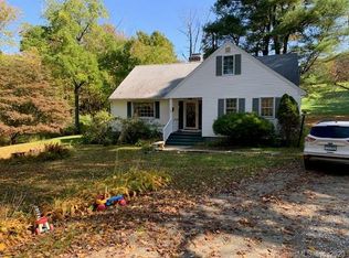 33 Sarah Sanford Rd W, Bridgewater, CT 06752