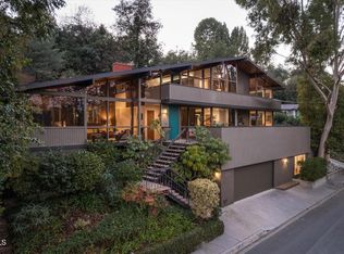 1256 Club House Dr, Pasadena, CA 91105