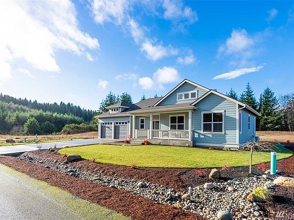 CAMERON HOME PLAN ON A NEARBY LOT. THIS HOME IS NOT BUILT YET ON LOT 6. 