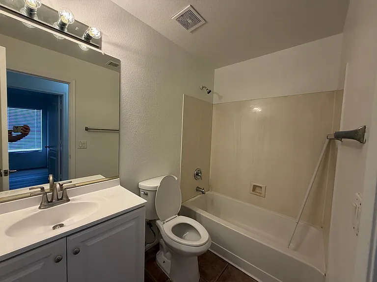 1225 N 159th Dr — Photo 13
