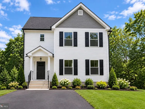 7211 Forest Ave, Hanover, MD 21076