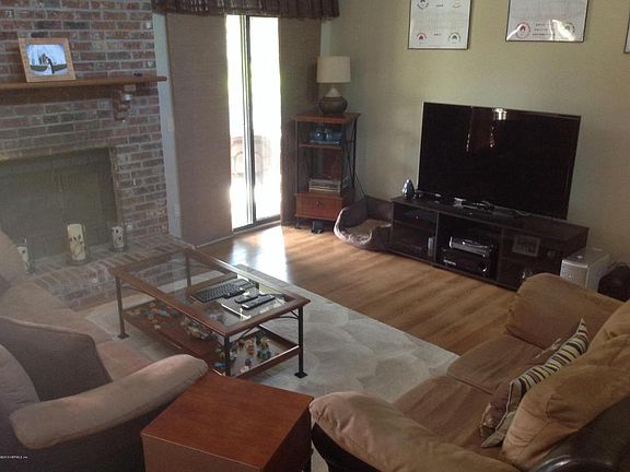 5th image of 10731 Hearthstone Dr