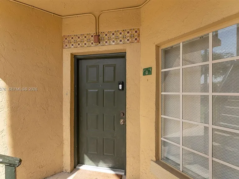 18336 NW 68th Ave #G — Photo 2