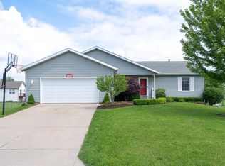 9355 Southwind Dr, Zeeland, MI 49464