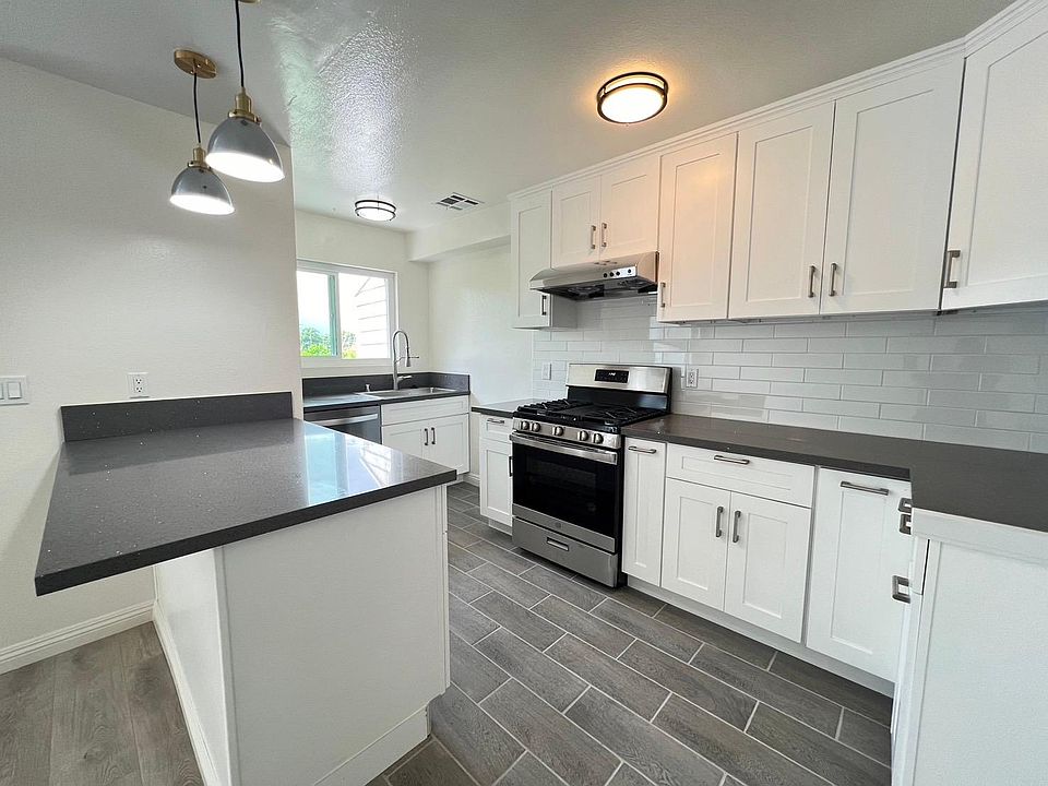 1st image of 14864 Pacific Ave #4