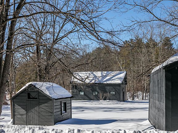 5th image of 8 George Sickle Road