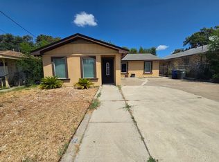 418 E Walnut St, Laredo, TX 78041
