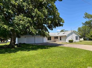 349 Emmons Ave, Kewanee, IL 61443