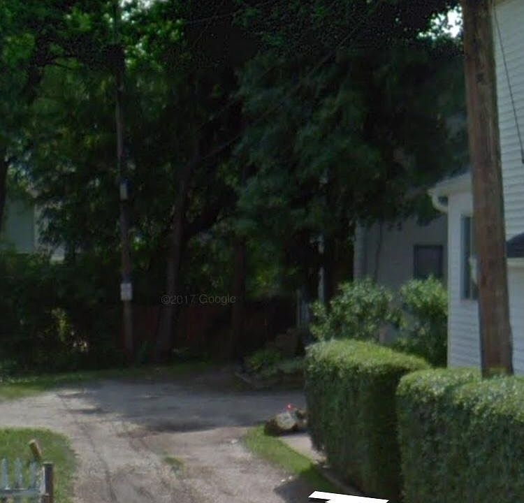 1st image of 1028 Simmons Ct APT 2