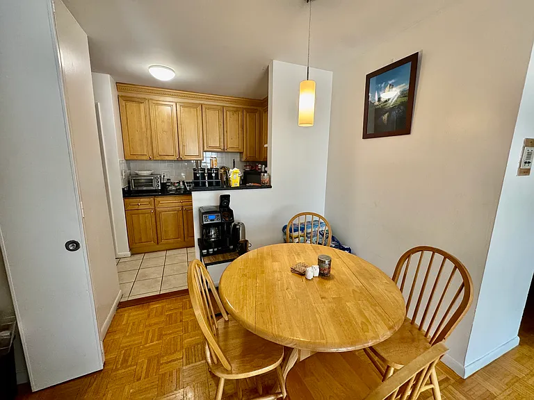 2 Larose Pl #15 — Photo 3