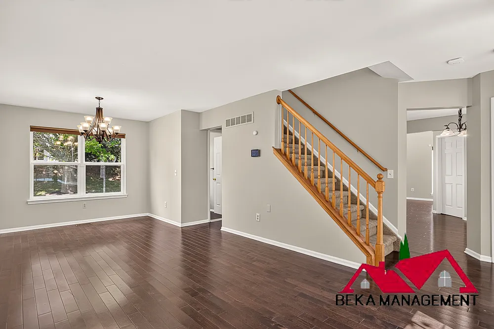 3 bed, 1700 sqft, $2,800 — Photo 3