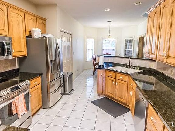 3rd image of 1311 Whippoorwill Ln