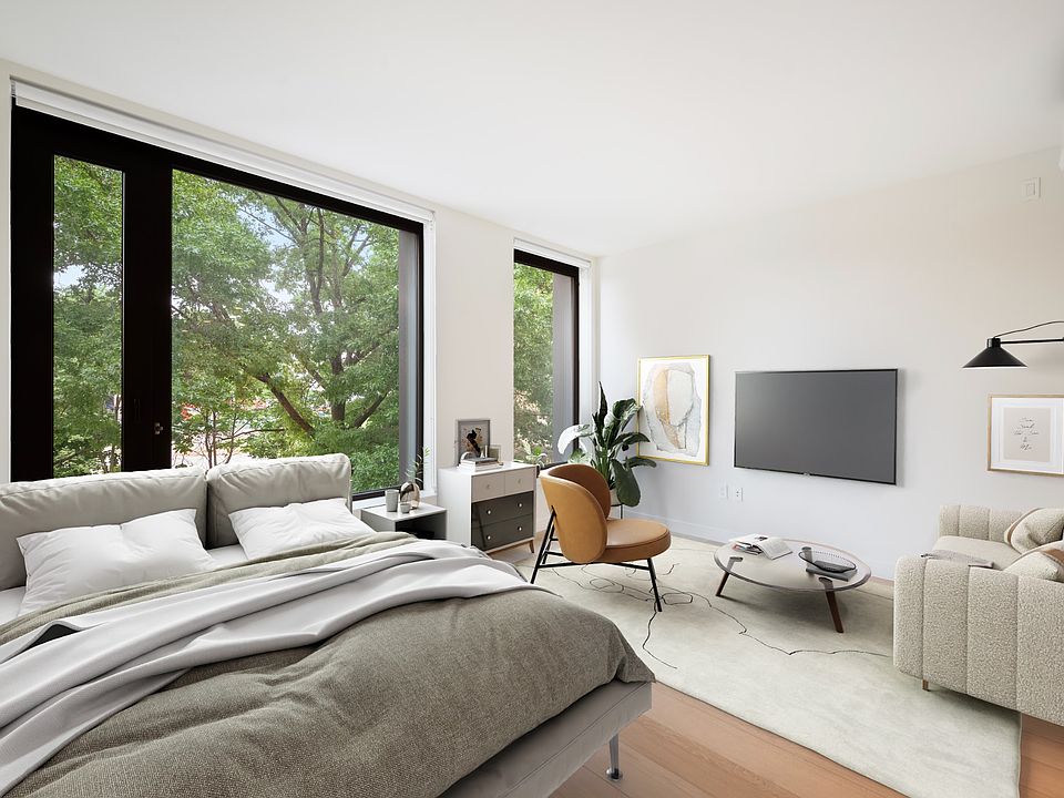 1st image of 15310 88th Ave #620