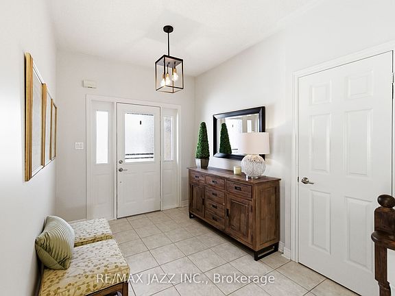 4th image of 20 Commons Blvd