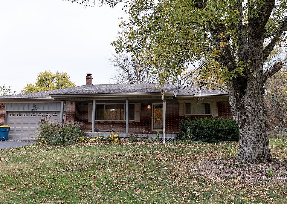 1st image of 2611 E Loretta Dr