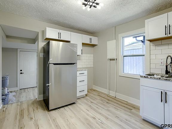 2nd image of 3105 Marcy St #1
