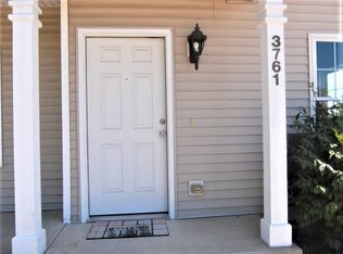 3761 Harbor Estates Ln #1, Champaign, IL