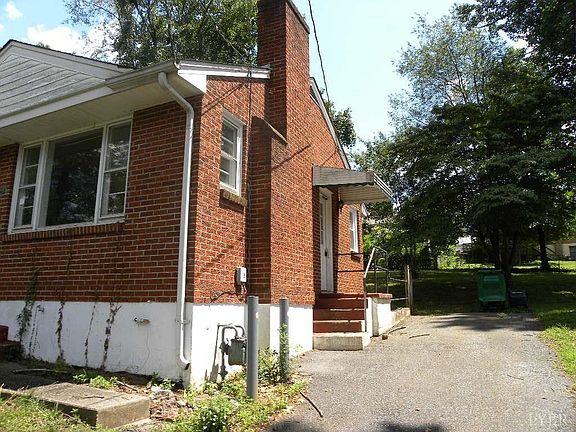 2nd image of 4520 Greenwood Dr