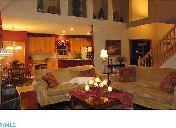 2nd image of 404 Braemer Ct