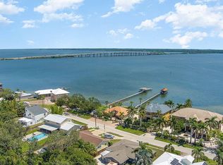 2119 N Indian River Dr, Cocoa, FL 32922