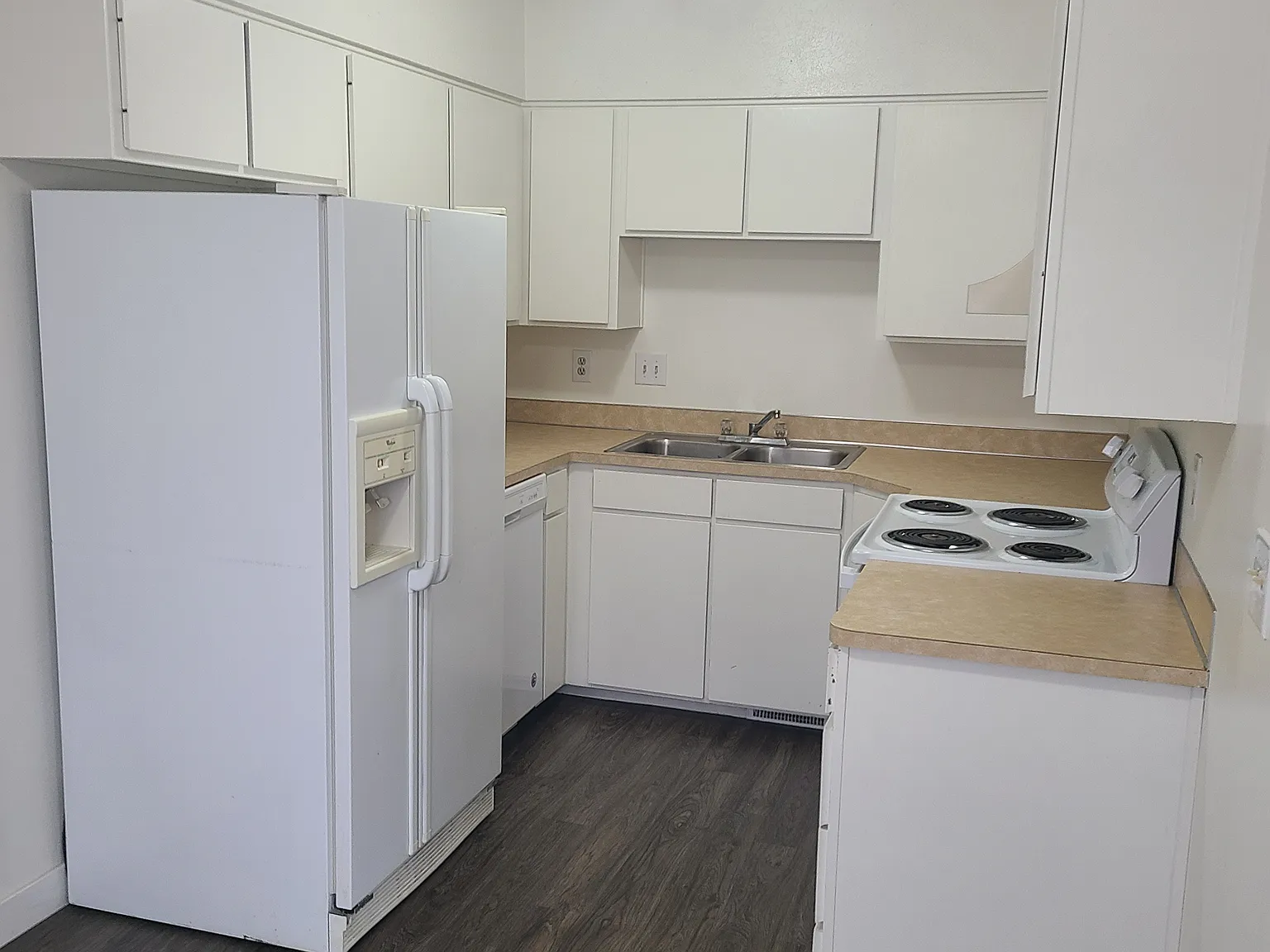 3 bed, 1100 sqft, $1,195 — Photo 2
