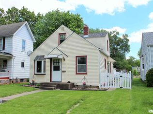 2344 32nd St, Moline, IL 61265