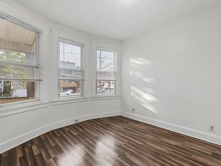 342 Avenue E #1 — Photo 1