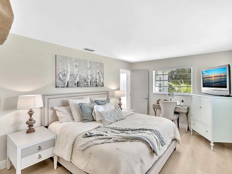 602 SW 8th Pl — Photo 7