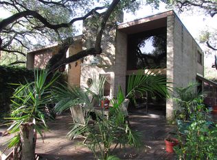 203 S Manton Ln, Castle Hills, TX 78213