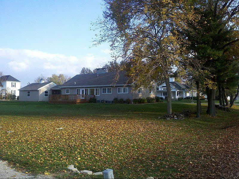 316 W Water St, Teutopolis, IL 62467 Zillow