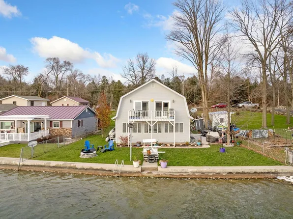 547 E Camp Mack Rd, Milford, IN 46542