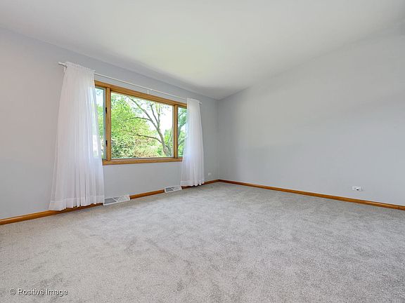 5th image of 1815 Lincoln Ave