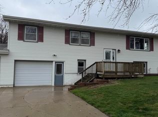 1495 Center St, Manning, IA 51455