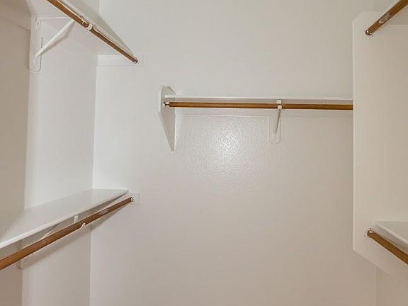 5th image of 1449 W Enfield Way
