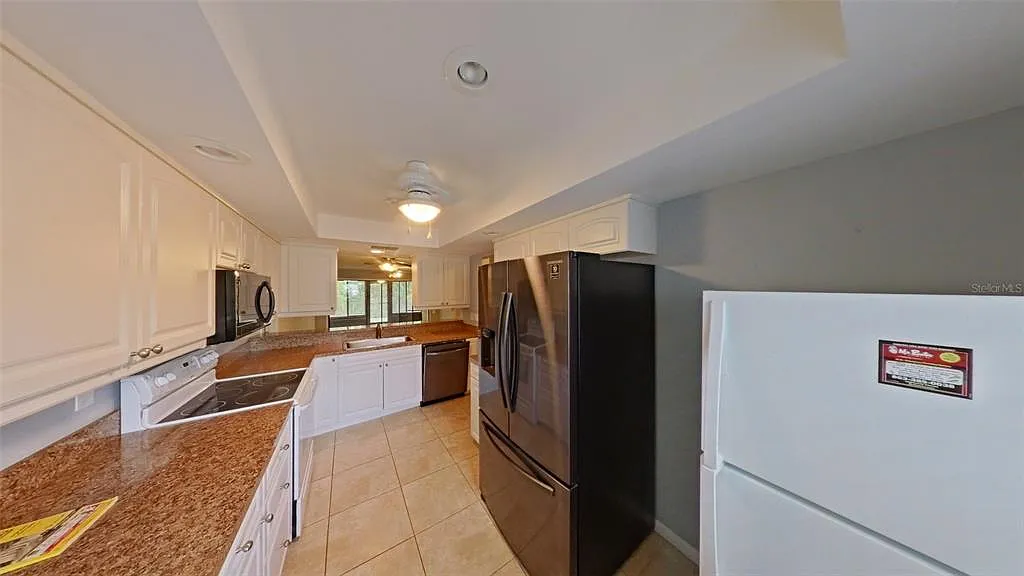 2 bed, 2.0 bath, 1343 sqft, $1,395 — Photo 3
