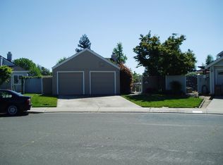 1780 Cape Cod Cir, Lodi, CA 95242