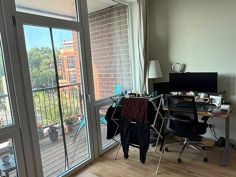 2105 W Caton St #302 — Photo 9