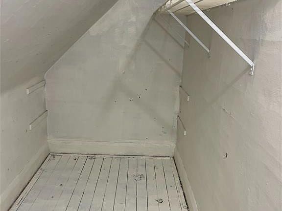 3rd image of 1717 Delence St