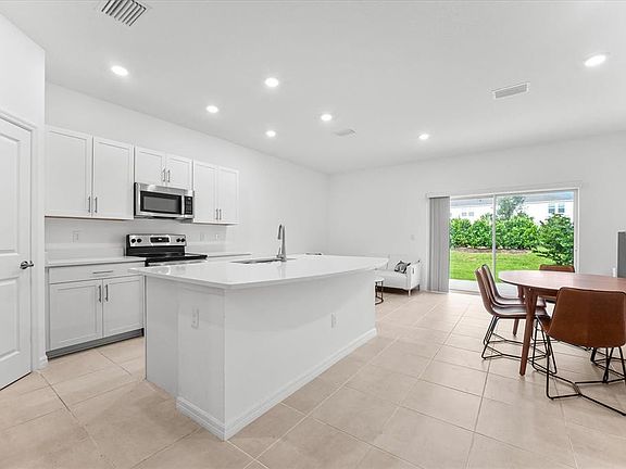5th image of 8508 Lunar Skye St