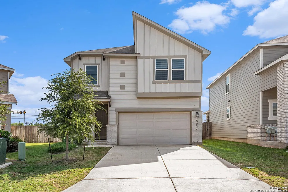 3 bed, 2.5 bath, 1714 sqft, $2,300 — Photo 1