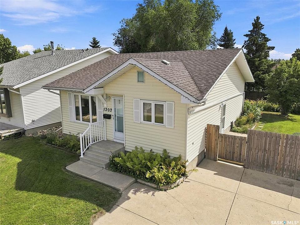 1st image of 1202 McCormack ROAD