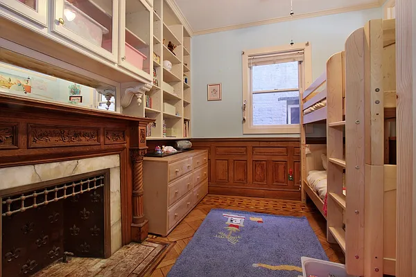 Sold by Corcoran | media 16