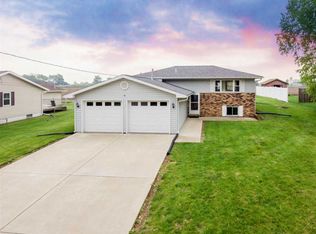 204 W Glen St, East Peoria, IL 61611