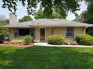 20680 W Forest View Dr, Lannon, WI 53046