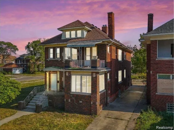 2213 Hazelwood St, Detroit, MI 48206