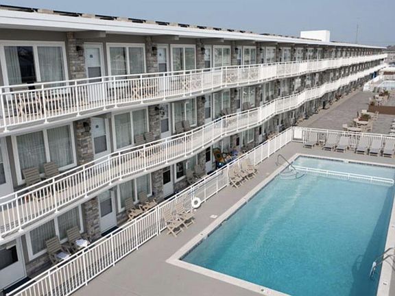 2nd image of 7800 Dune Dr #216