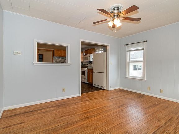 2nd image of 106 E Newton St