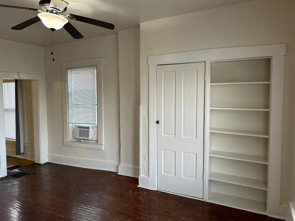 307 N 4th St #1/2