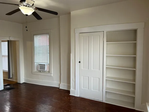307 N 4th St #1/2, Hannibal, MO 63401